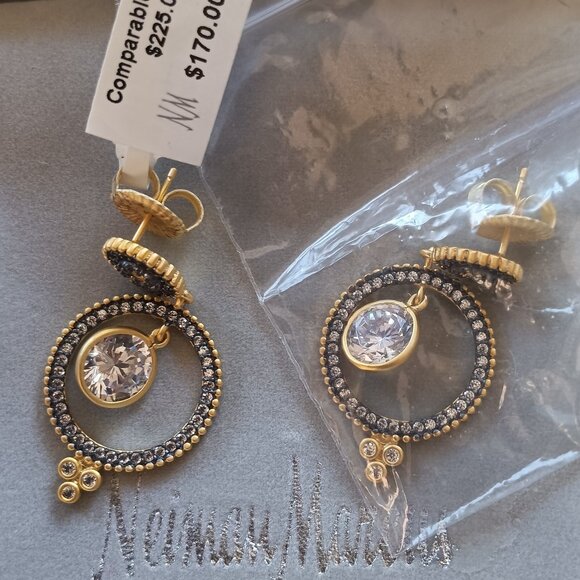 Neiman Marcus - Earrings - Picture 5 of 11